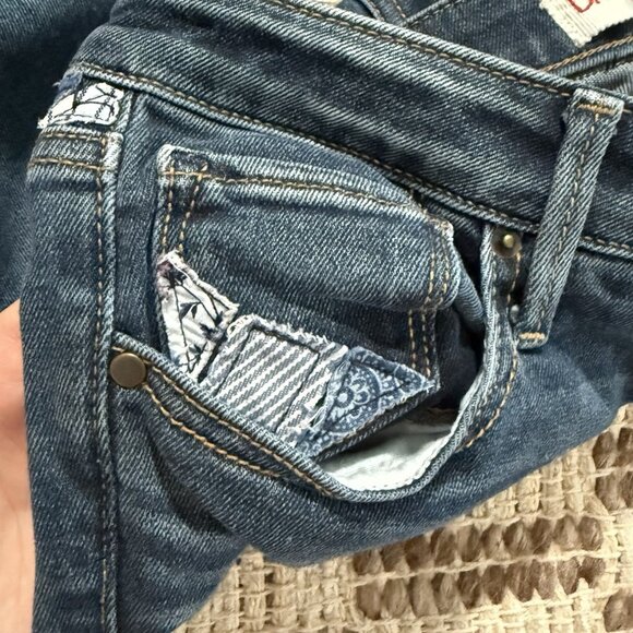 Driftwood Jackie Patchwork Jeans Womens Size 26 Straight Skinny Denim Raw Hem - Picture 11 of 11